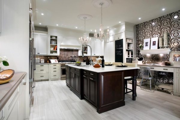 QUARTZ COUNTERTOPS ALLOW FOR A VARIETY OF DESIGN POSSIBILITIES