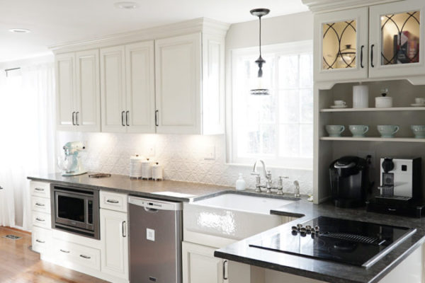 One Of The Most Popular Kitchen Designs: The L-Shaped Kitchen
